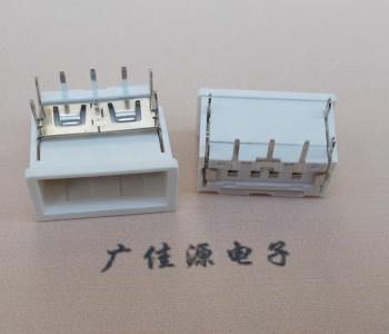 吉林USB接口2.0连接器.3p端子加护套防尘母座